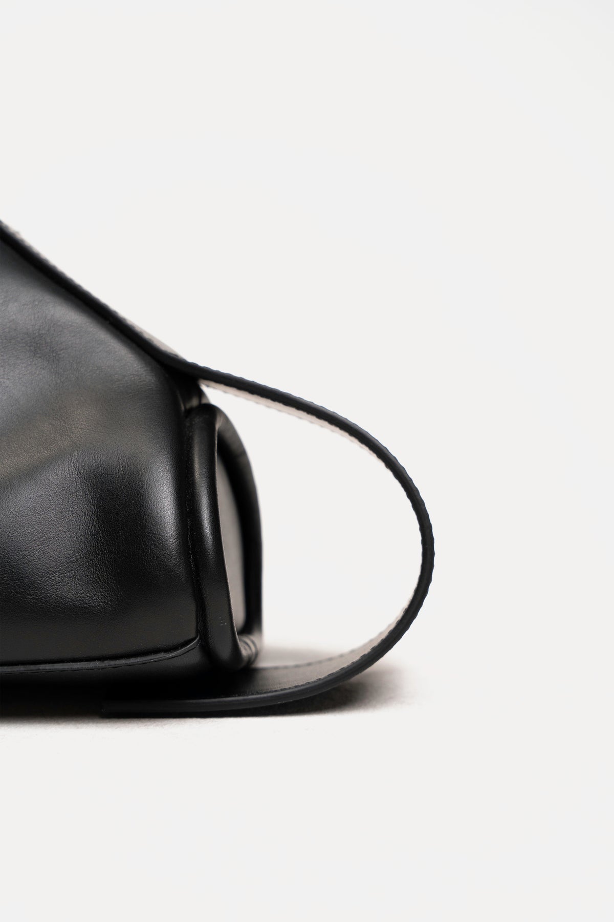 Ona Leather Bag - Black